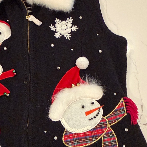 Vintage Lisa International Black Vest with Snowman Design - Picture 8 of 13